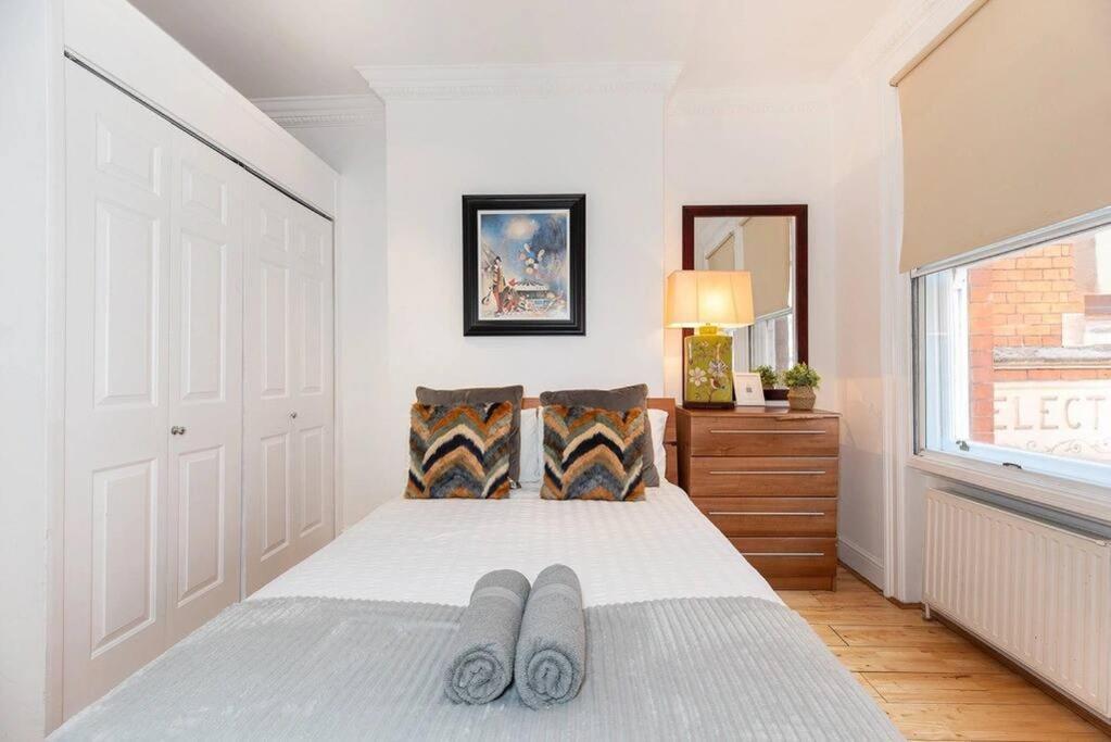 Discover London Central 2 Bedroom In Kensington Bagian luar foto