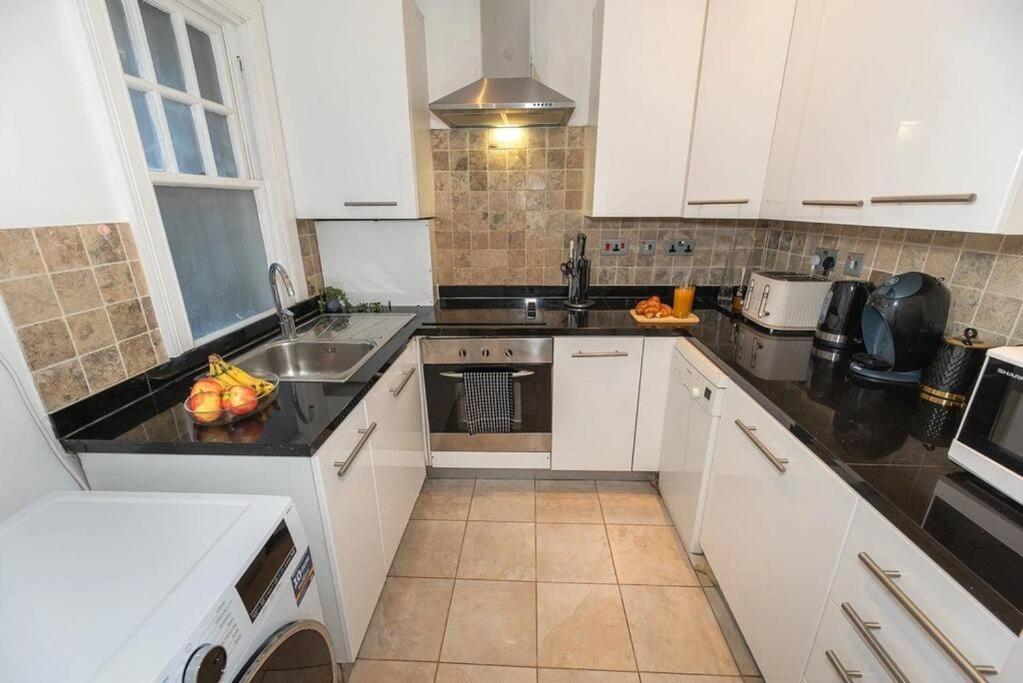 Discover London Central 2 Bedroom In Kensington Bagian luar foto
